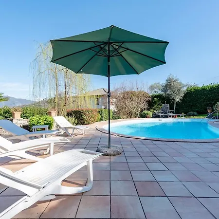Apartment Renetta With Swimming Pool And Jacuzzi And Parking *